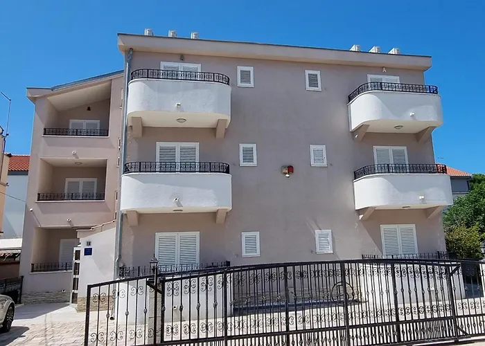 Vila Bonbon 2