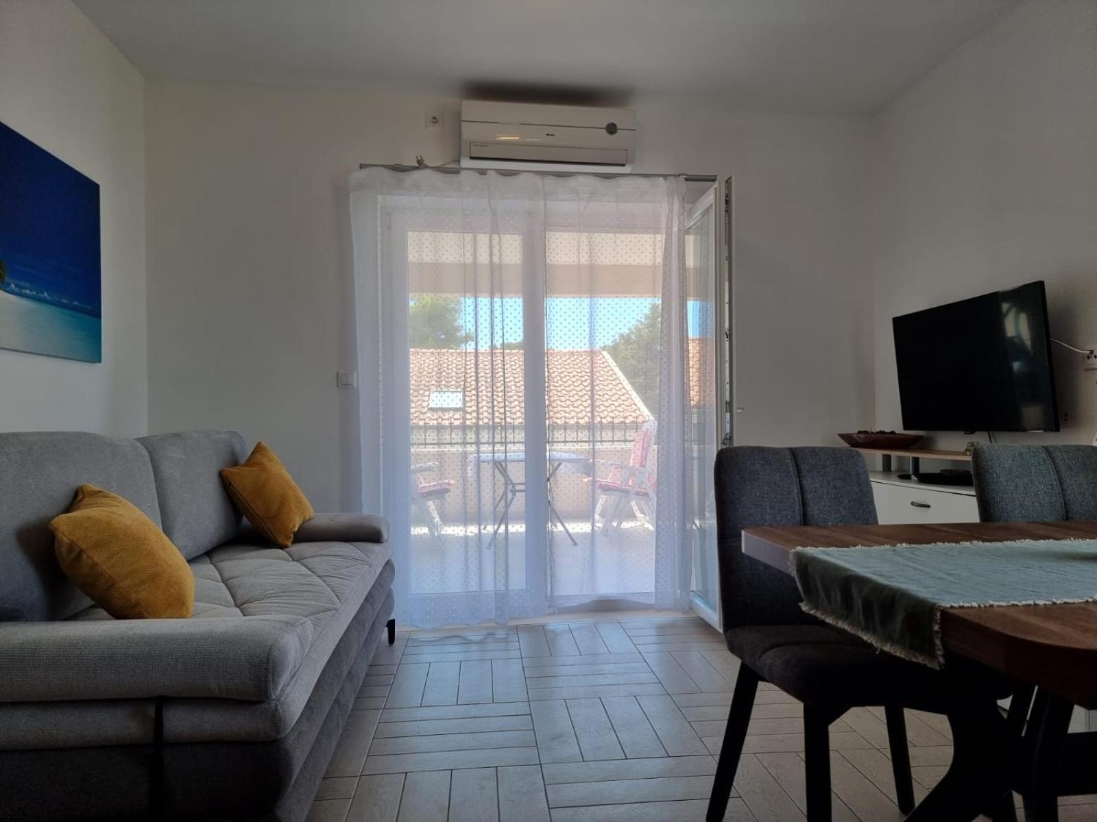 Apartman Bonbon 2 *