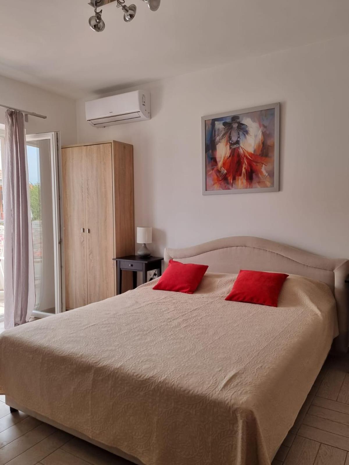 Bonbon 2 * Biograd Na Moru